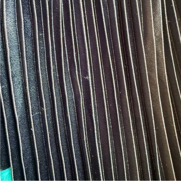 Ted Baker Blue Izmir Pleated Midi Skirt Floral $295 Size 0 XS Satin - Picture 15 of 16